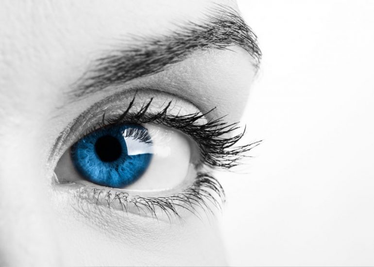 How is dry eye syndrome treated?